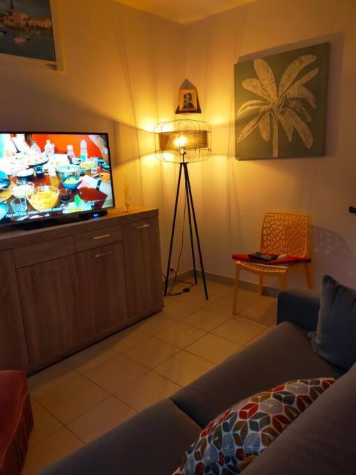 Maison Au Coeur De Saint-Gilles L'Inattendue Exteriör bild